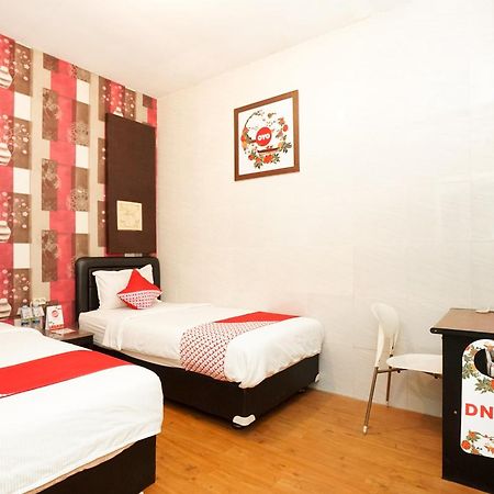 Oyo 425 Mojokerto Guesthouse Dış mekan fotoğraf